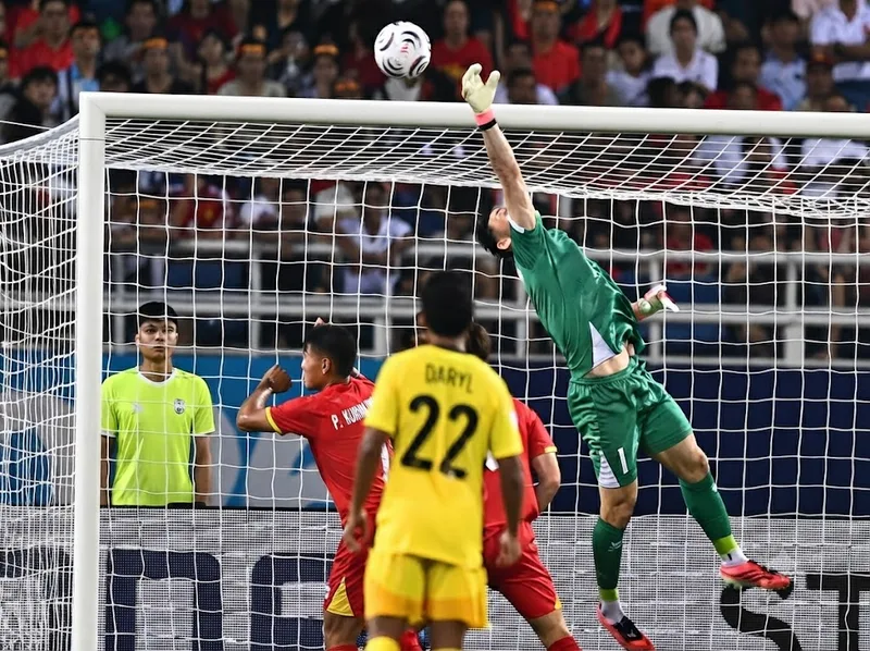 Lê Giang Patrik là thủ môn Việt kiều có kinh nghiệm thi đấu tại môi trường bóng đá châu Âu.